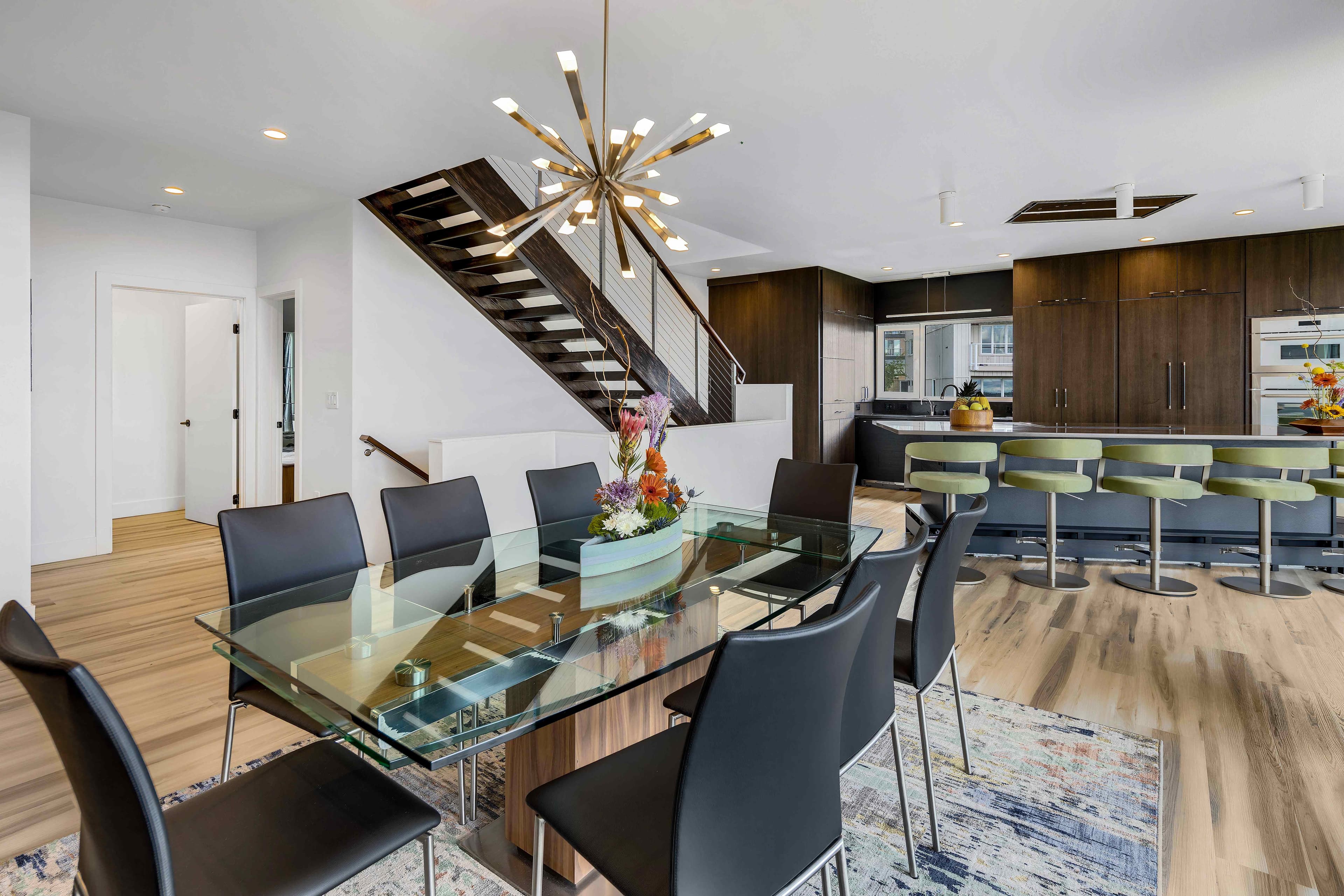 Gourmet chef’s kitchen and dining area, Villa at Bootleggers Landing luxury rental